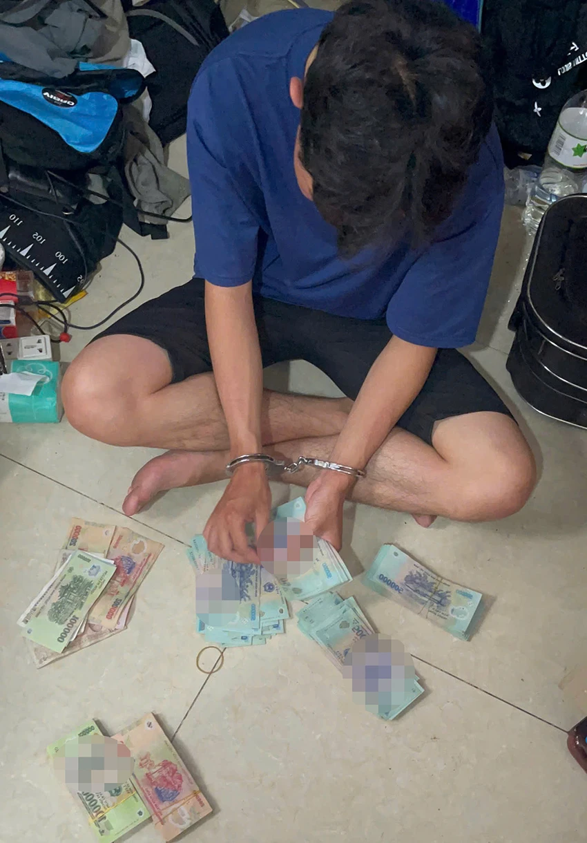 Hành trình truy bắt nam sinh viên dùng dao cướp hơn 150 triệu ở TP Thủ Đức