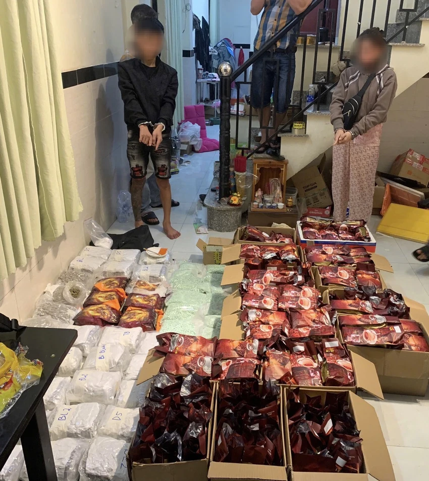 mo-rong-chuyen-an-vn10-cong-an-tp-hcm-bat-them-27-nguoi-thu-hon-245-kg-ma-tuy-9.jpg