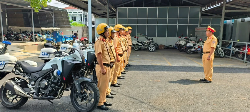 CSGT TP.HCM xử lý hàng ngàn vi phạm, giữ vững trật tự dịp lễ 30-4 và 1-5
