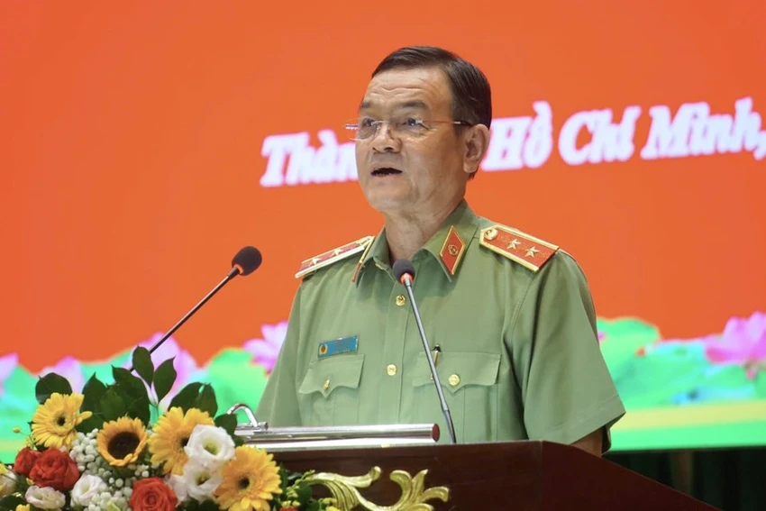cong-an-tp-hcm-thang-ham-nang-luong-cho-hon-5-000-can-bo-chien-si-va-chi-huy-3.jpg
