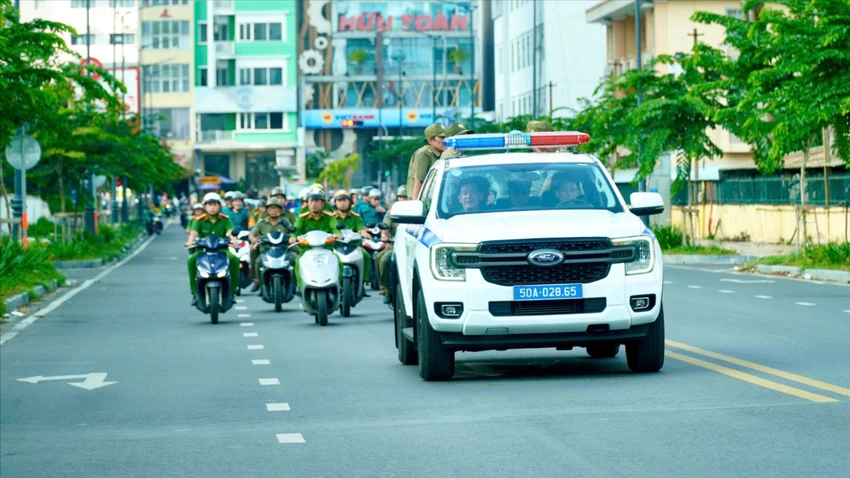 giam-doc-cong-an-tp-hcm-phat-lenh-tong-ra-quan-tran-ap-cac-loai-toi-pham.jpg