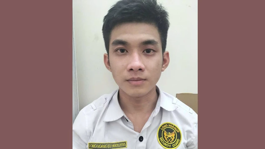 Công an TP.HCM truy tìm người đàn ông chạy xe ôm bán ma túy cho một bị can ở quận 4 cũ