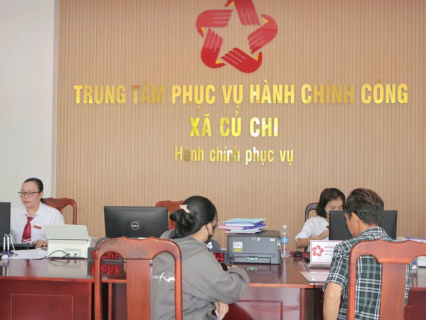 ubnd-xa-cu-chi-khanh-thanh-trung-tam-phuc-vu-hanh-chinh-cong-4.jpg