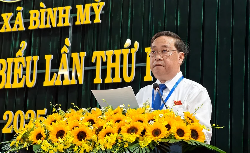 ong-nguyen-chi-dung-lam-bi-thu-dang-uy-xa-binh-my-4.jpg