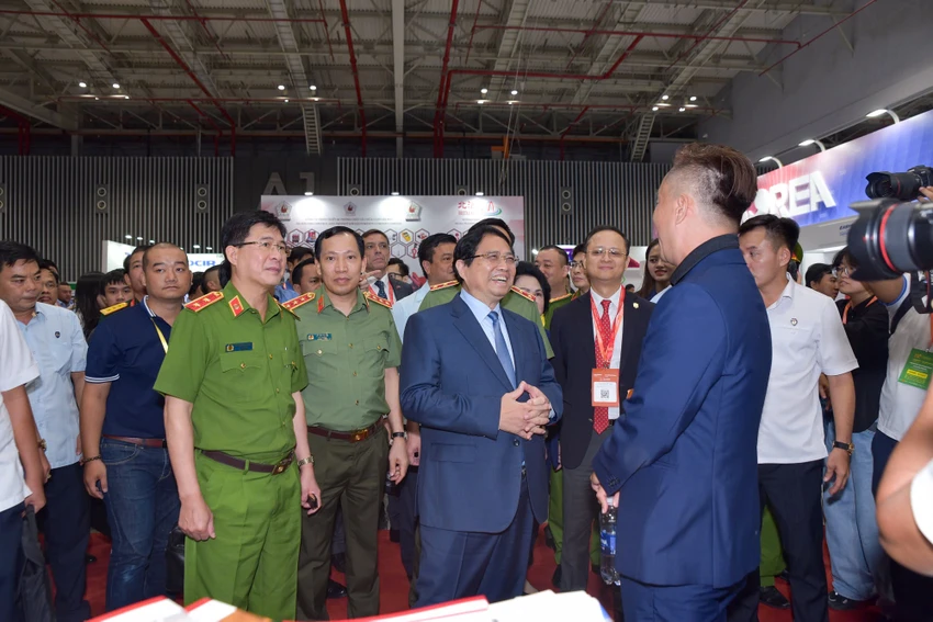 Thủ tướng Phạm Minh Chính: Xây dựng văn hóa PCCC, nâng cao kỹ năng cứu nạn cứu hộ toàn dân