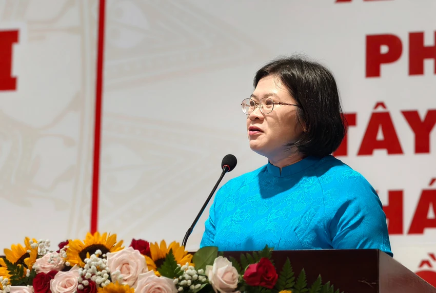ong-dao-minh-chanh-giu-chuc-bi-thu-dang-uy-phuong-tay-thanh-1.jpg