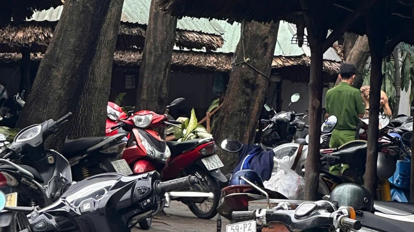 tp-hcm-nghi-ghen-tuong-nguoi-dan-ong-cham-lua-dot-phong-tro-3.jpg