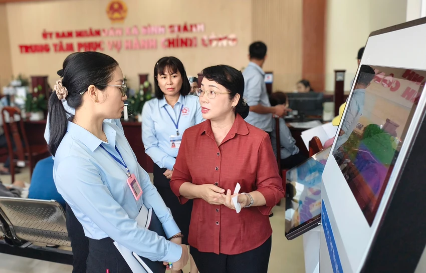 doan-cong-tac-so-4-khao-sat-chuyen-doi-so-tai-xa-binh-chanh-tan-nhut-33.jpg