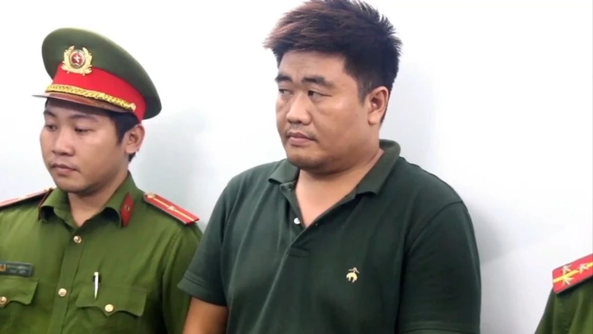 nguoi-dan-ong-danh-cu-ong-o-phuong-sai-gon-bi-tam-giu-hinh-su-2.jpg