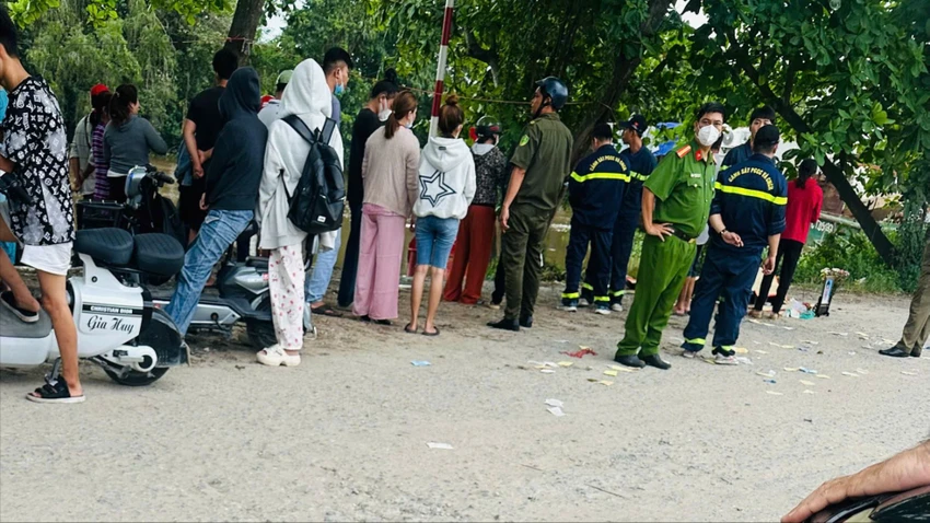 vu-nam-sinh-nghi-roi-kenh-xang-khi-cau-ca-noi-dau-xe-long-cua-nguoi-me-ngheo-3.jpg