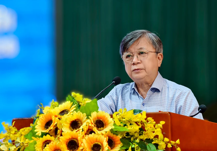 cu-tri-xa-binh-chanh-cu-buc-xuc-vi-du-an-treo-lien-quan-den-ba-truong-my-lan-0.jpg