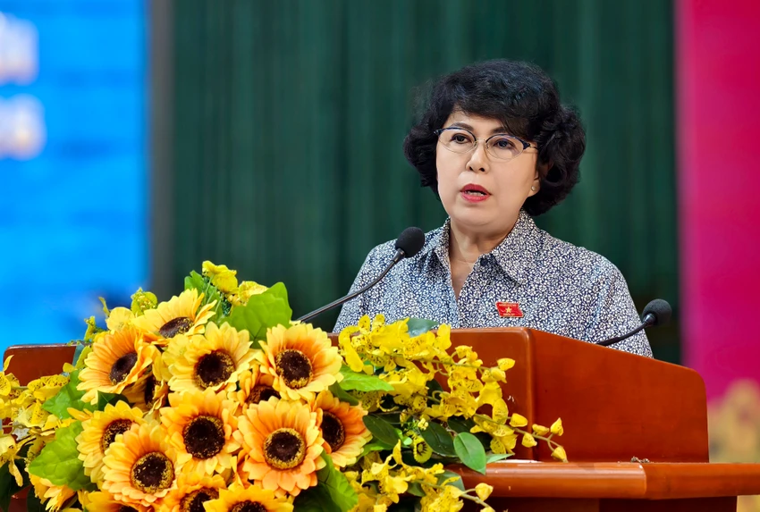 cu-tri-xa-binh-chanh-cu-buc-xuc-vi-du-an-treo-lien-quan-den-ba-truong-my-lan-1.jpg