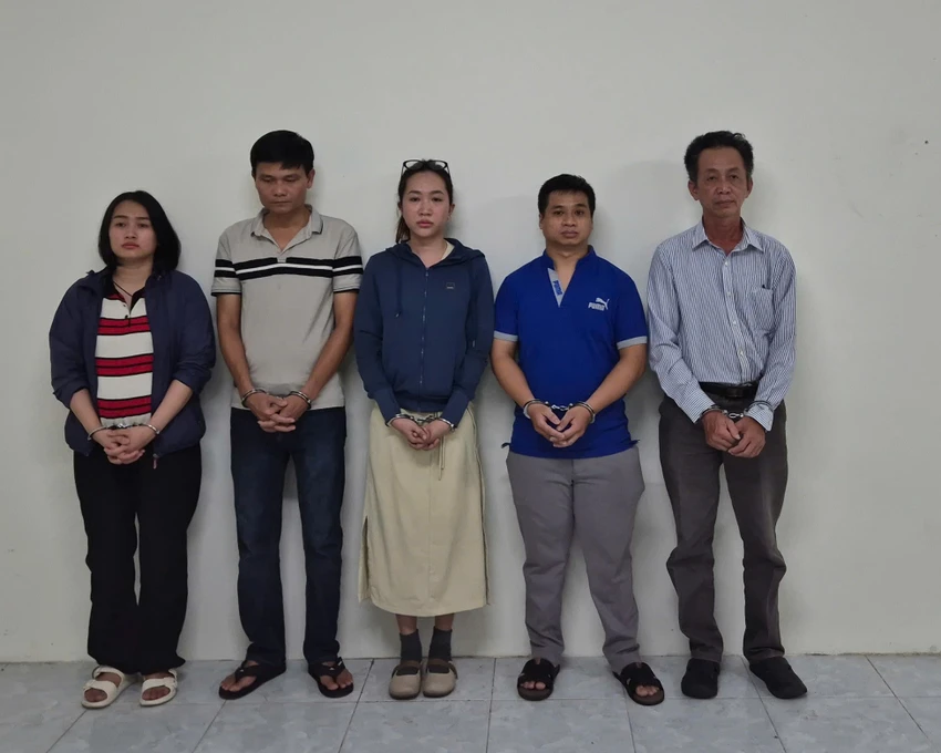 Bắt 5 người liên quan vụ 'tử vong sau ca thẩm mỹ tại Bệnh viện Răng Hàm Mặt Thẩm mỹ Paris'