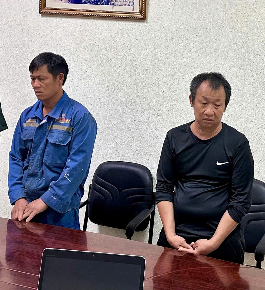 2-thuyen-truong-cho-14-thuyen-vien-di-danh-ca-o-vung-bien-nuoc-ngoai-bi-bat-vi-xuat-canh-trai-phep.jpg