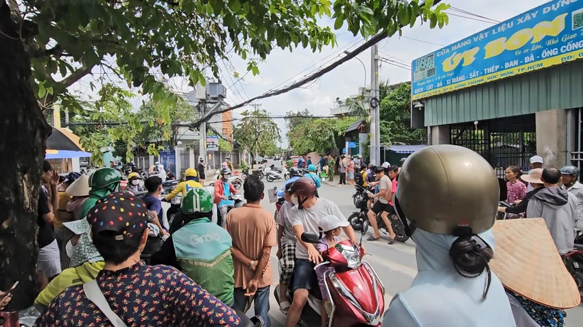 co-gai-tu-vong-trong-o-to-o-xa-dong-thanh-xe-khong-khoa-nan-nhan-mac-ket-ben-trong-do-tu-chui-vao-9.jpg