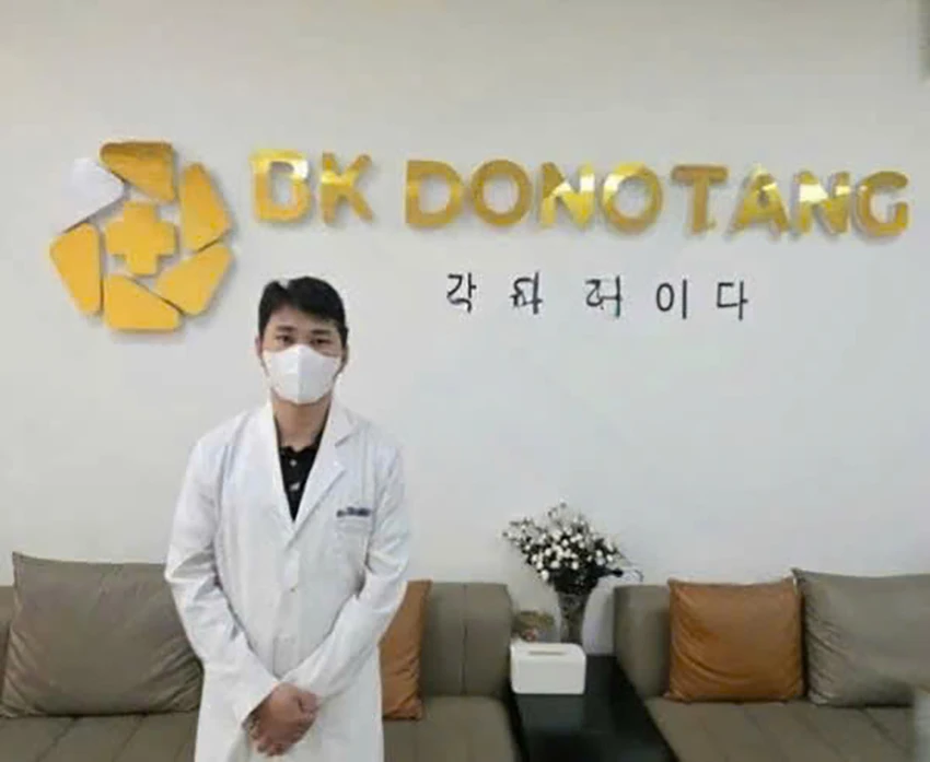 tiem-goi-dau-cat-toc-massage-thue-dien-vien-dong-gia-bac-si-de-chua-benh-lua-18-ti-o-tp-hcm-9.jpg