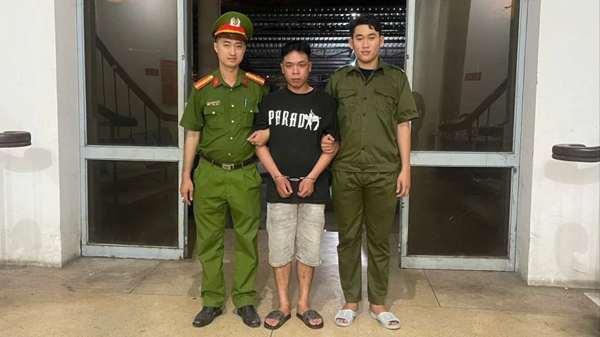 giat-day-chuyen-vang-bat-thanh-nam-thanh-nien-bi-bat-sau-7-gio-truy-xet-00.jpg