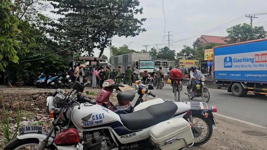 tu-tay-ninh-len-tp-hcm-tham-con-nguoi-dan-ong-gap-tai-nan-tu-vong-khi-cho-chau-ve-nha-23.jpg