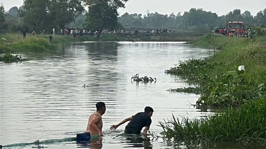 hai-hoc-sinh-mat-tich-do-duoi-nuoc-o-xa-dong-thanh.jpg
