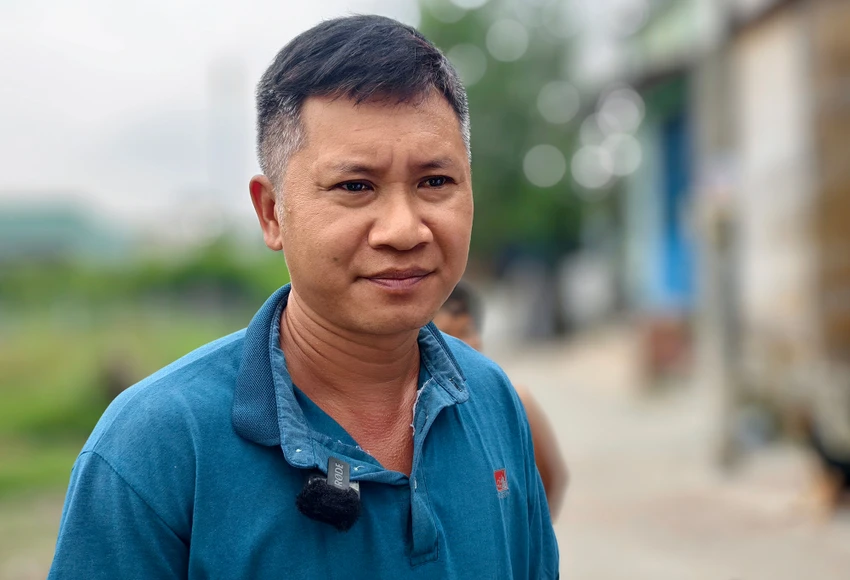 nguoi-dan-tp-hcm-giao-chim-hong-hoang-quy-hiem-cho-kiem-lam-1.jpg