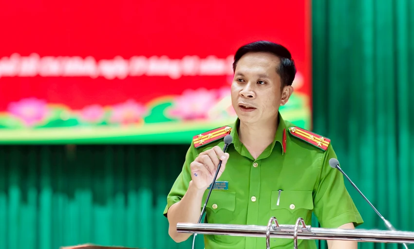 canh-giac-thu-doan-bat-coc-online-va-toi-pham-ma-tuy-nham-vao-hoc-sinh-sinh-vien.jpg