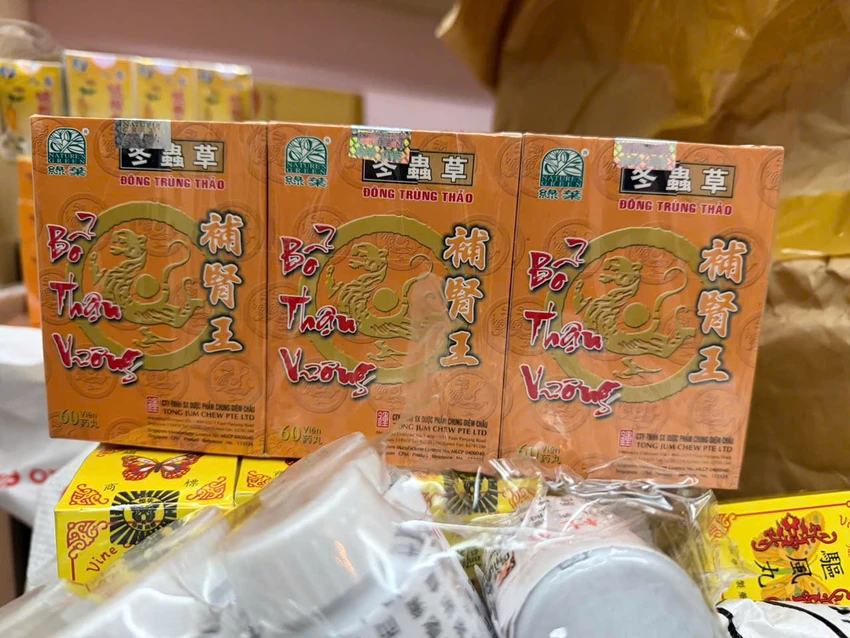 dung-hoat-chat-betamethasone-tron-vao-thuoc-dong-y-gia-nhom-nguoi-bi-bat.jpg