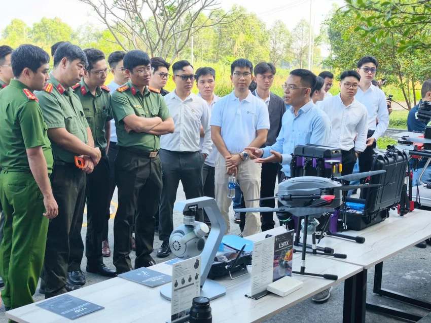 cong-an-tp-hcm-se-dung-doi-mat-than-uav-de-giam-sat-dam-bao-an-ninh-trat-tu-9.jpg