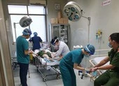 3 công an Phú Nhuận bị ném ‘bom xăng' phải nhập viện cấp cứu