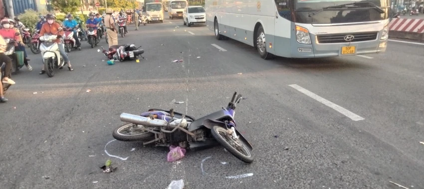 Một vụ tai nạn giao thông xảy ra trên địa bàn quận Bình Tân, TP.HCM làm 1 người chết vào tháng 2-2023. Ảnh: ĐC Một vụ tai nạn giao thông xảy ra trên địa bàn quận Bình Tân, TP.HCM làm 1 người chết vào tháng 2-2023. Ảnh: ĐC