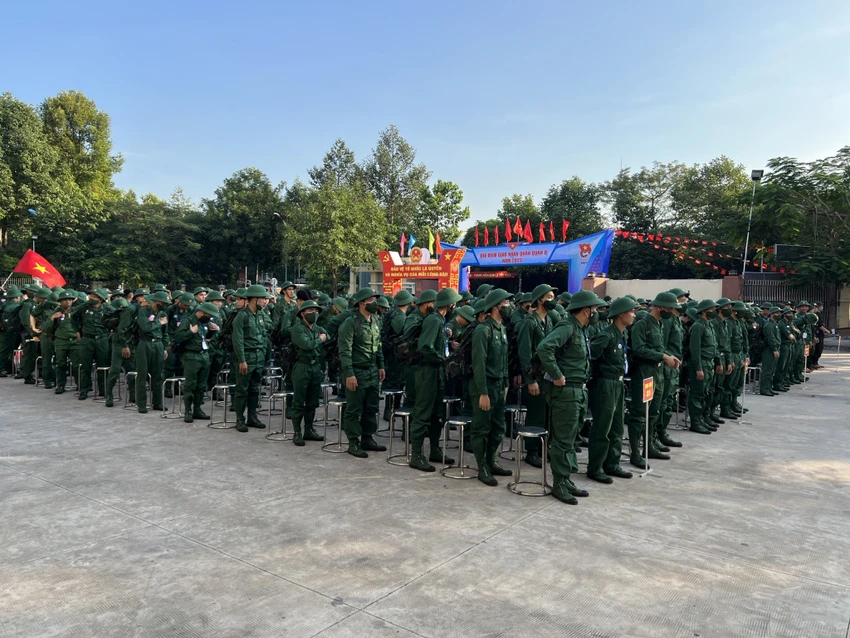 Quận 8 có 237 thanh niên tham gia NVQS và công an nhân dân năm 2023. Ảnh: NGUYỄN YÊN Quận 8 có 237 thanh niên tham gia NVQS và công an nhân dân năm 2023. Ảnh: NGUYỄN YÊN