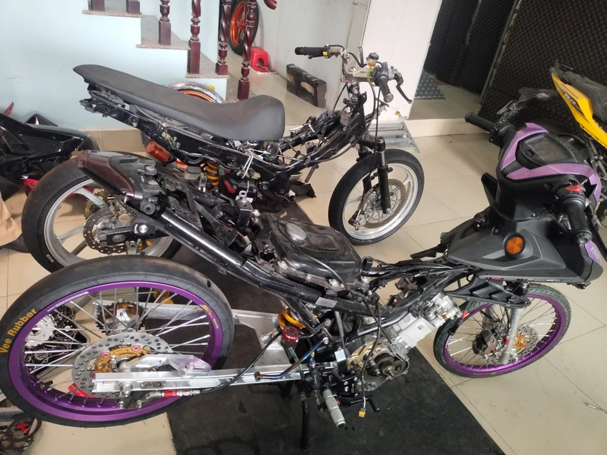 "Xe cọp" bị phát hiện trong một lò kiểm tra. Ảnh: PC08 "Xe cọp" bị phát hiện trong một lò kiểm tra. Ảnh: PC08