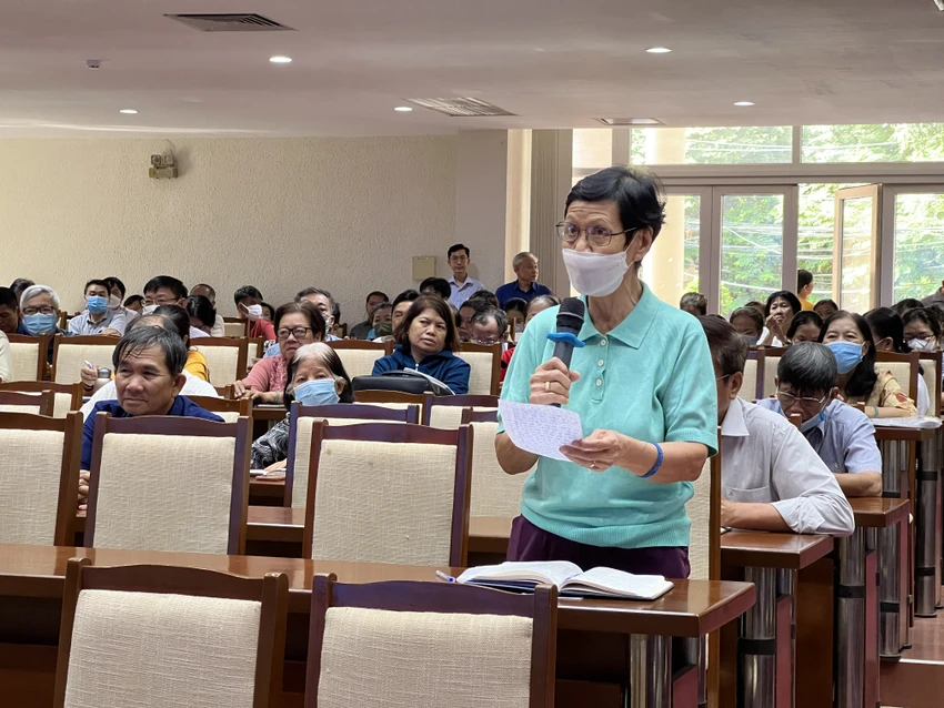 Cử tri Loan nêu nhiều vấn đề về phòng chống tham nhũng. Ảnh: NY Cử tri Loan nêu nhiều vấn đề về phòng chống tham nhũng