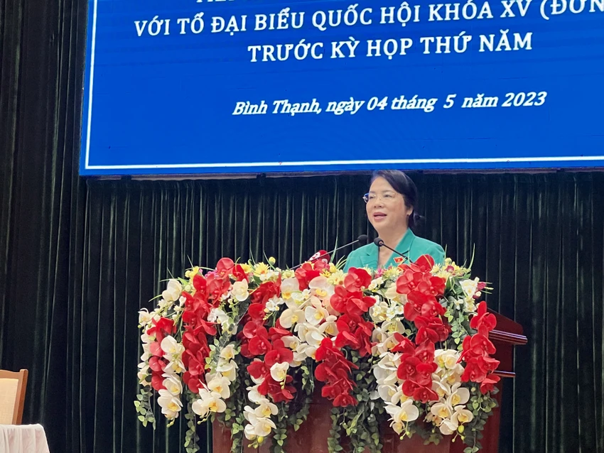 Đại biểu Trần Kim Yến thông tin về các dự án tại TP.HCM. Ảnh: NY Đại biểu Trần Kim Yến thông tin về các dự án tại TP.HCM