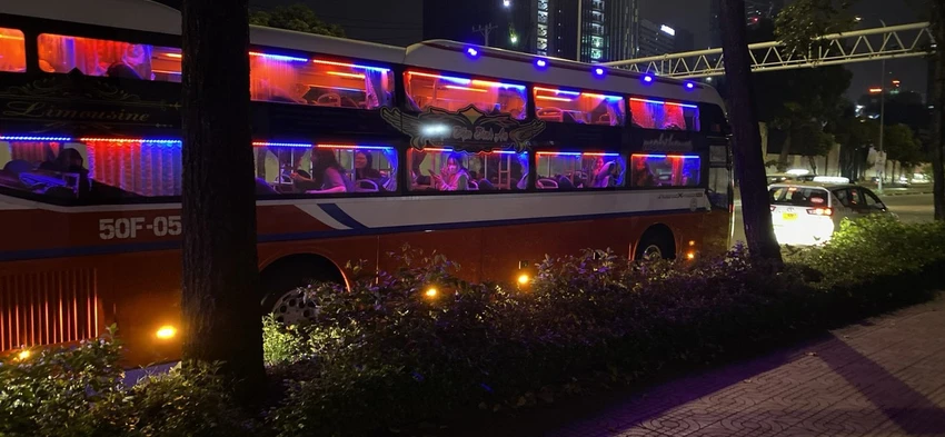 csgt-tp-hcm-bat-ke-nghi-trom-xe-taxi-roi-gay-tai-nan-post03.jpg
