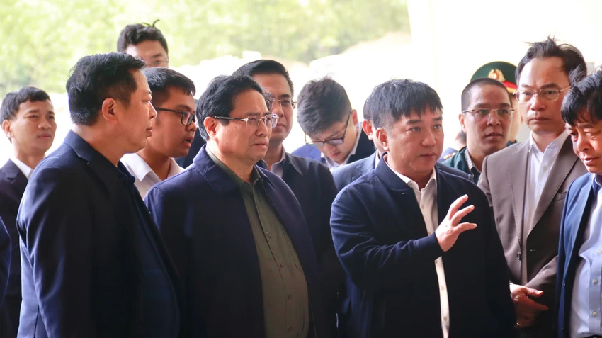 thu-tuong-pham-minh-chinh-lam-viec-voi-tinh-quang-ngai-6.jpg