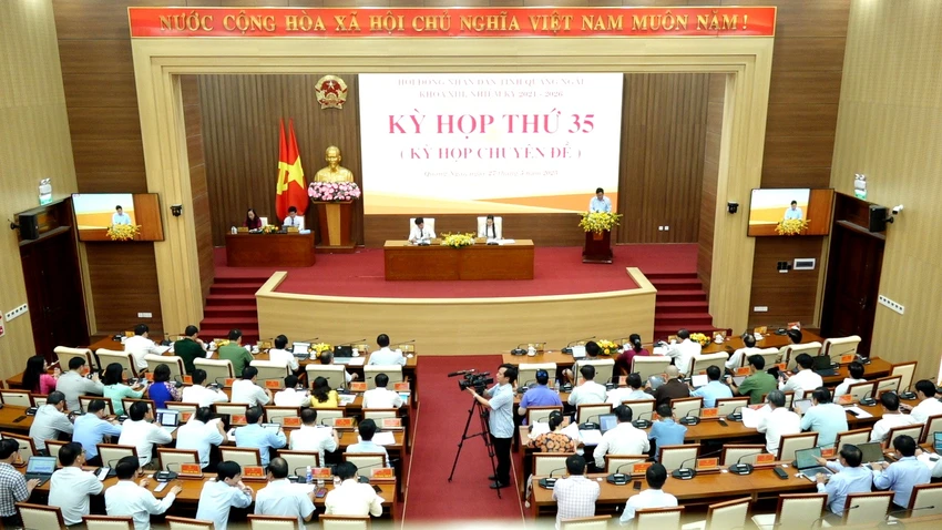 Quảng Ngãi sẽ phê duyệt nhân sự cho 55 xã và đặc khu Lý Sơn trong tháng 5