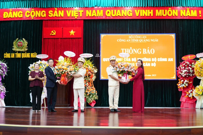 dai-ta-ho-song-an-lam-giam-doc-cong-an-tinh-quang-ngai- (1).jpg