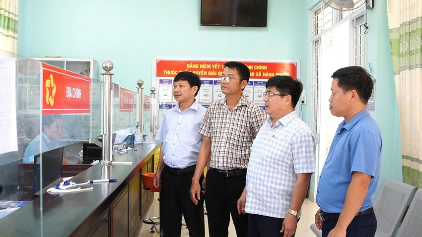quang-ngai-chay-nuoc-rut-truoc-gio-g-van-hanh-chinh-quyen-hai-cap-1.jpg