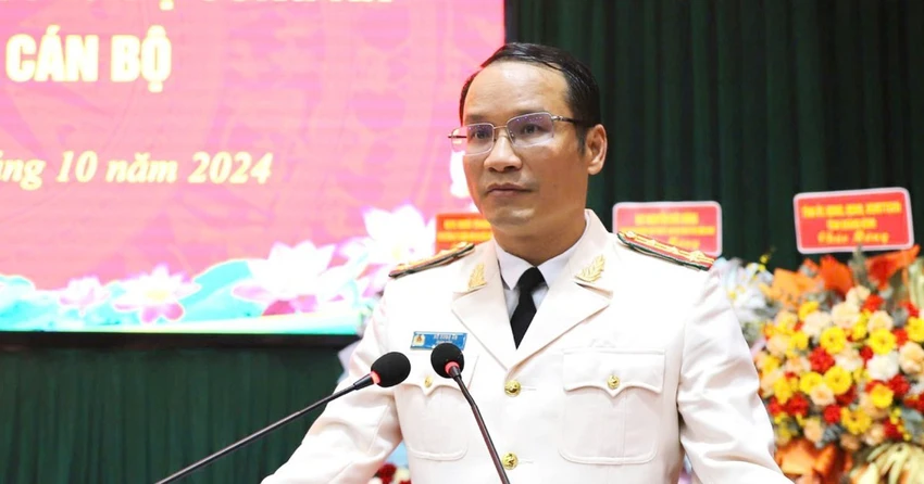 cong-an-tinh-quang-ngai-cong-bo-nhan-su-chu-chot-sau-sap-nhap-1.jpg