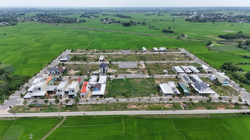 quang-ngai-de-xuat-dieu-chinh-huong-tuyen-va-vi-tri-dat-nha-ga-duong-sat-toc-do-cao4.jpg