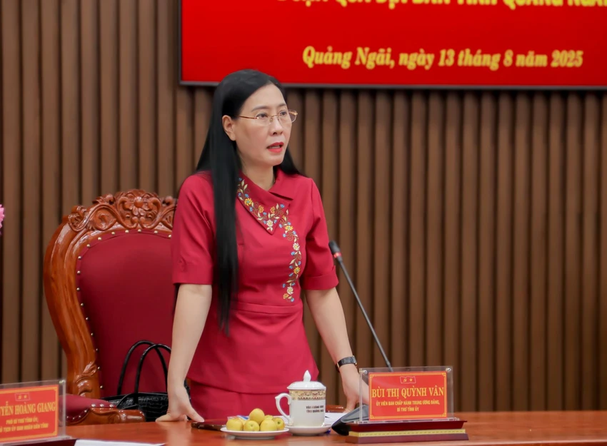 quang-ngai-hop-ban-chi-dao-giai-phong-mat-bang-du-an-duong-sat-toc-do-cao-4.jpeg
