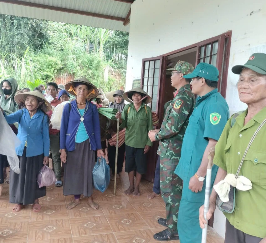 vu-vet-nut-khong-lo-tren-nui-go-oat-so-tan-khan-216-nhan-khau-2.jpg