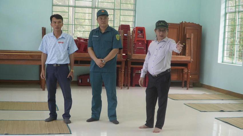 nong-quang-ngai-bat-dau-di-doi-dan-tranh-bao-so-13-1.jpg