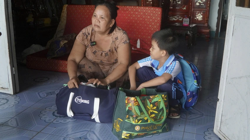 nong-quang-ngai-bat-dau-di-doi-dan-tranh-bao-so-13-2.jpg