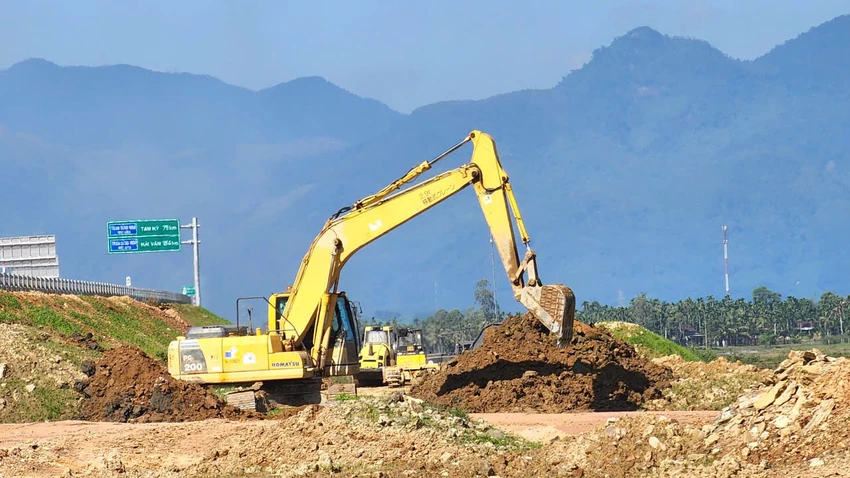 thong-tin-ve-tram-dung-nghi-dau-tien-tren-cao-toc-quang-ngai-hoai-nhon- (22).jpg