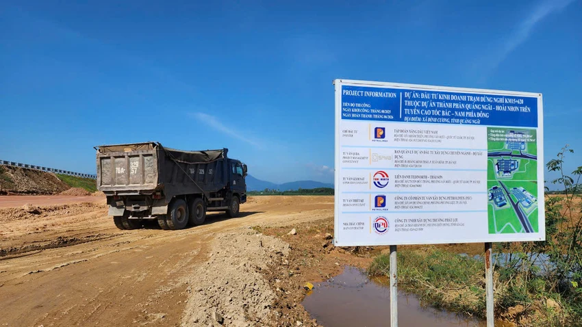 thong-tin-ve-tram-dung-nghi-dau-tien-tren-cao-toc-quang-ngai-hoai-nhon- (23).jpg