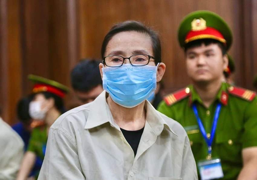 Bà trùm Oanh Hà