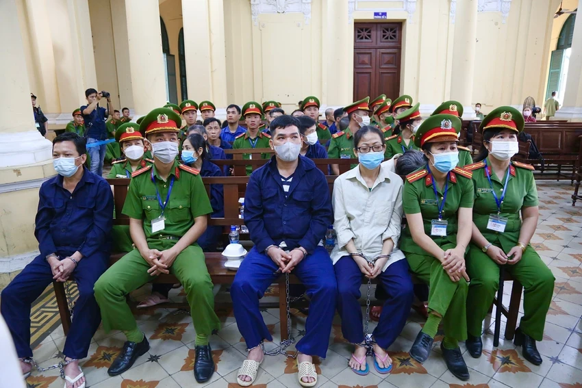 27 án tử hình