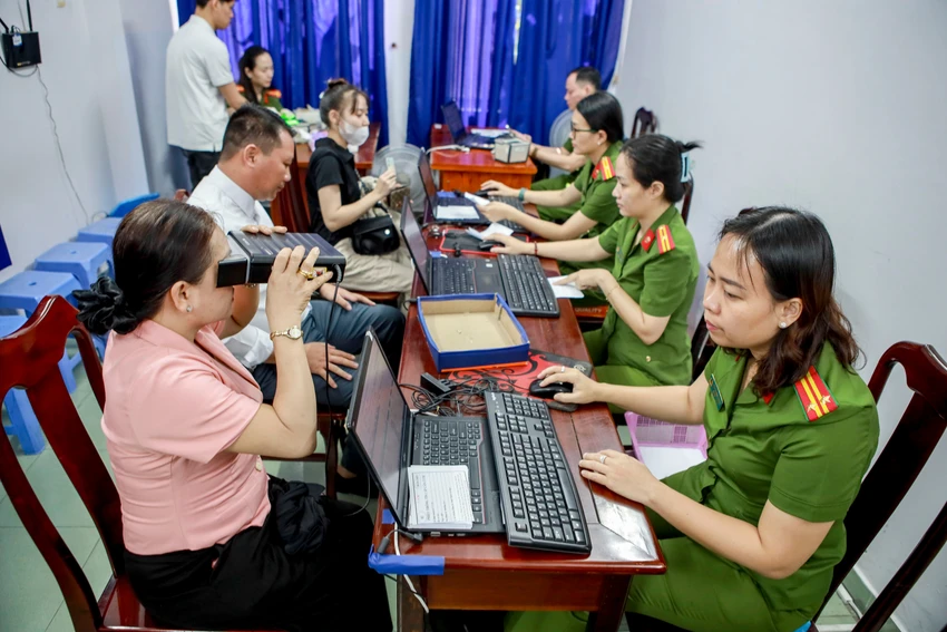 đổi căn cước