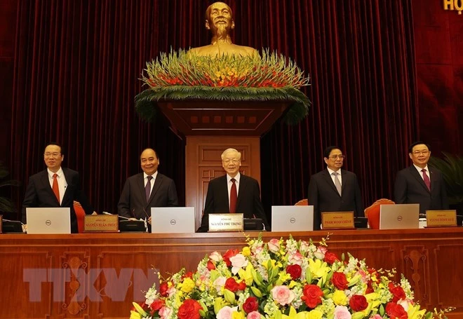 Tổng Bí thư Nguyễn Phú Trọng và các Lãnh đạo chủ chốt trên vị trí điều hành Hội nghị Trung ương 6. Ảnh: TTXVN. Tổng Bí thư Nguyễn Phú Trọng và các Lãnh đạo chủ chốt trên vị trí điều hành Hội nghị Trung ương 6. Ảnh: TTXVN.